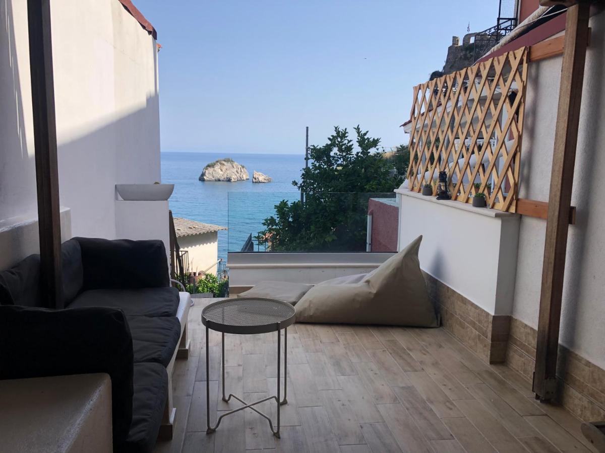 Blaue Welle Haus Lejlighed Parga Eksteriør billede